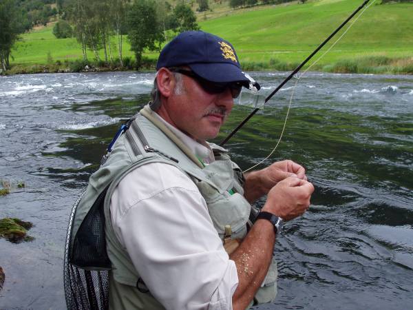 Norsk fluefisker fikk bronsemedalje og 117 ørret på 3 timer!
